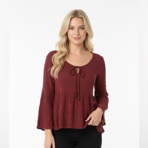 Taylor & Sage small top